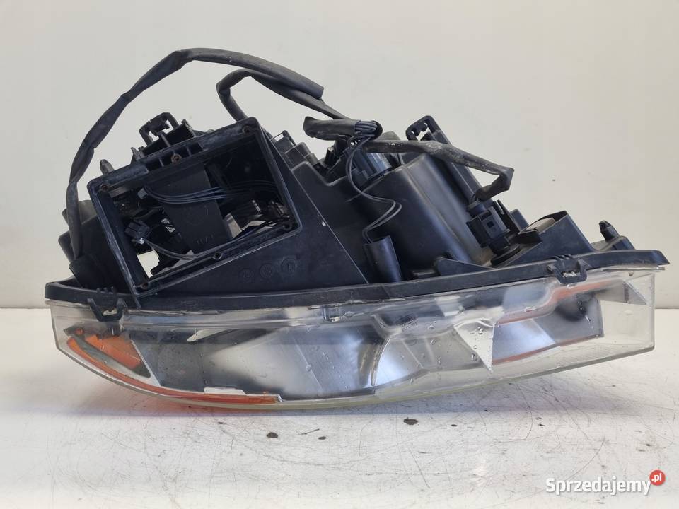 LAMPA LEWA Volvo XC90 0206r PRZEDNIA lewy przód lubelskie