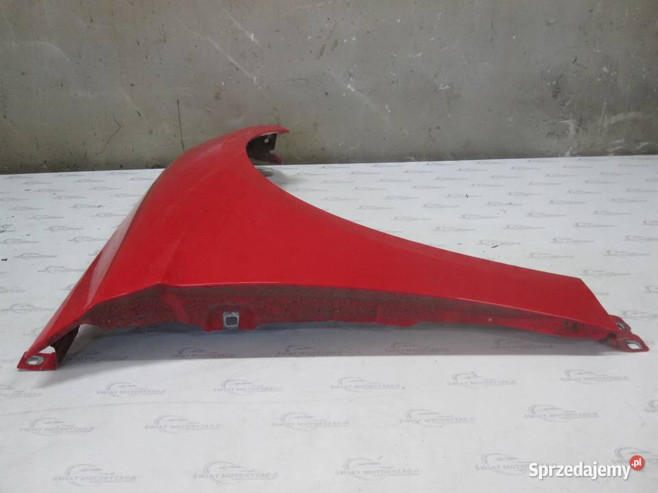 FORD FOCUS MK3 III 13r błotnik prawy przód