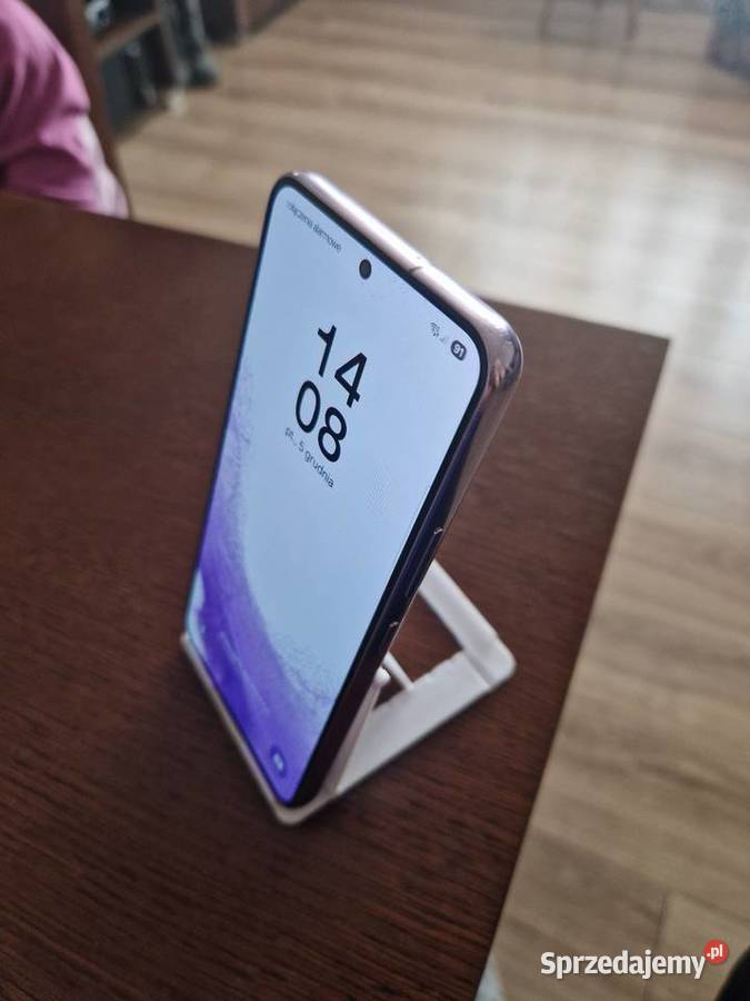 Samsung Galaxy S22 Piękny Fiolet w super stanie