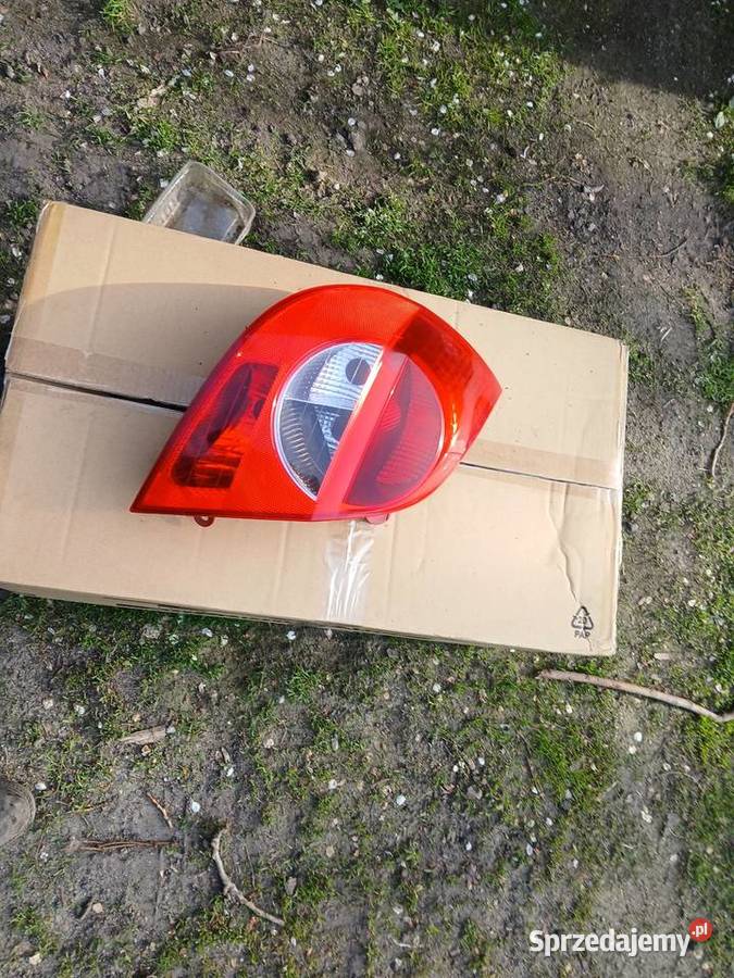 Lampa lewa tylna Clio3