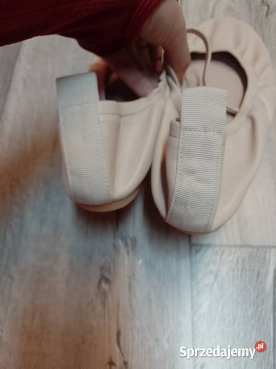 41 SEQWL Beżowe Baleriny wieczorowe z Londynu małopolskie Kraków sprzedam