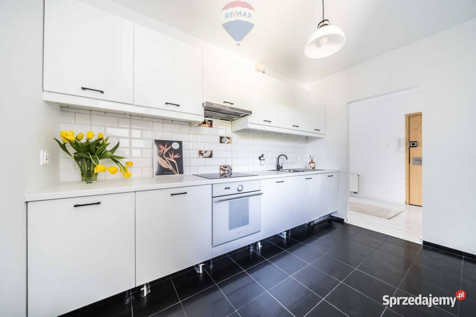 Mieszkanie 3 pokoje apartamentowiec z basenem Rok budowy 2008 Poznań sprzedam