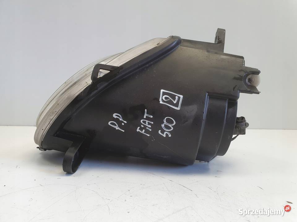 Fiat 500 PRAWY PRZEDNI HALOGEN Przód 45520711 Rudka