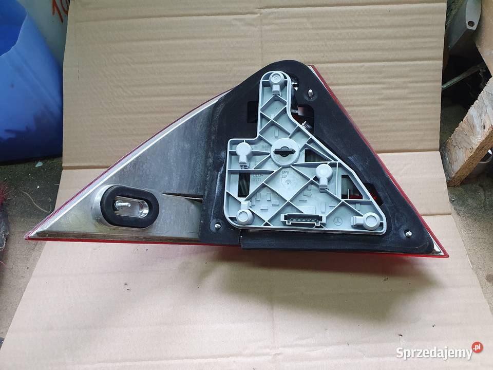 MERCEDES W203 LAMPA PRAWA TYLNA PRAWY TYŁ Międzychód