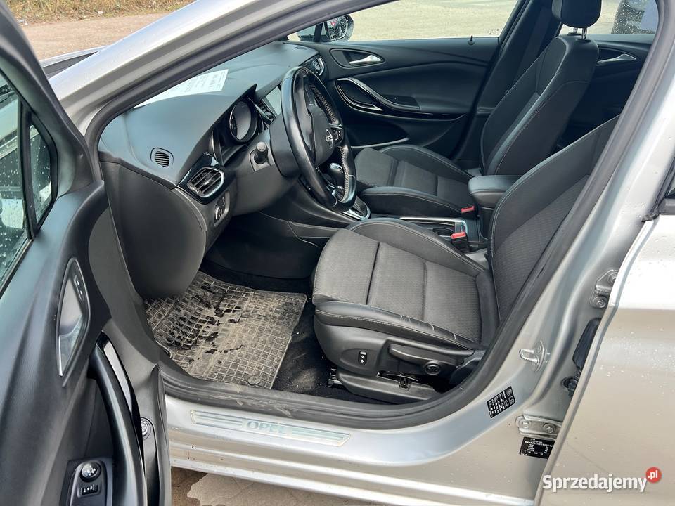 Opel Astra K 14 150 mały przebieg automat bogata