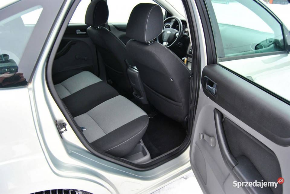 Ford Focus Zarejestrowany Opony zimowe Alu felgi 4/5 Focus lubelskie Modliborzyce