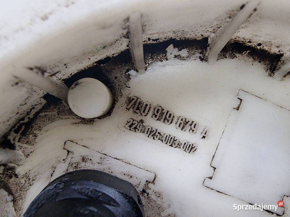 POMPKA PALIWOWA PORSCHE CAYENNE 7L0919679A Lipno
