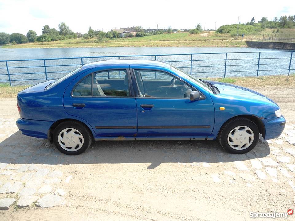 Nissan almera n15 хэтчбек