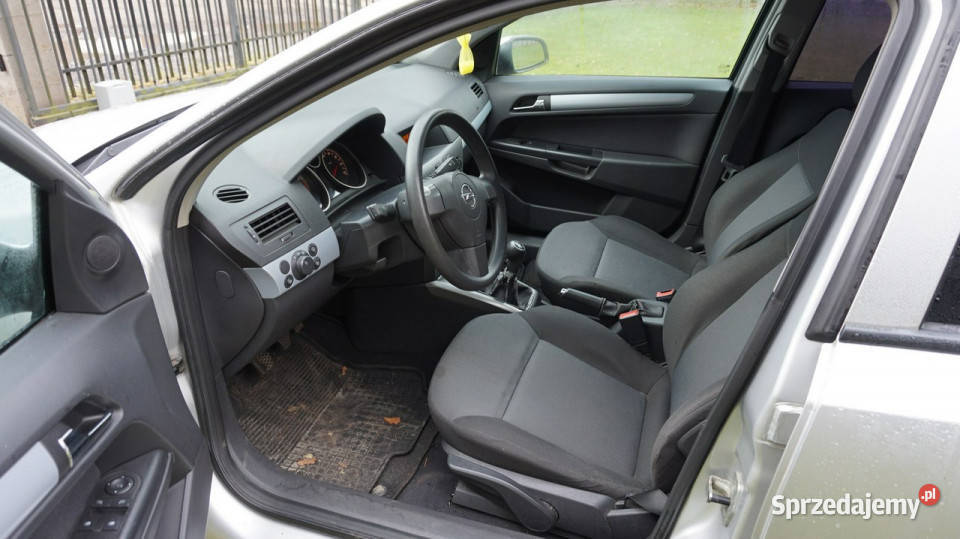 Opel Astra zarejestrowany ubezpieczony Gwarancja nieuszkodzony Zielona Góra