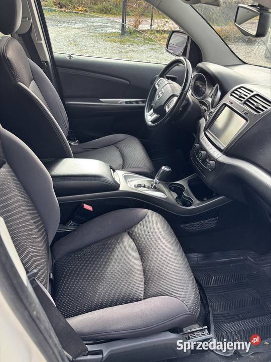 Dodge Journey 2012 36 7 osobowy lekko uszkodzony Sulejówek