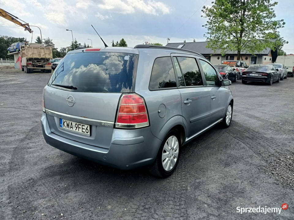 Opel Zafira Opel Zafira 19CDTI 101 06r 7os B Tarnów sprzedam