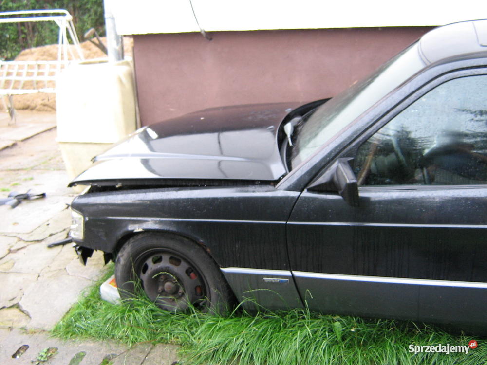 Mercedes 190 23 benzgaz w całościna części Pozostałe pomorskie