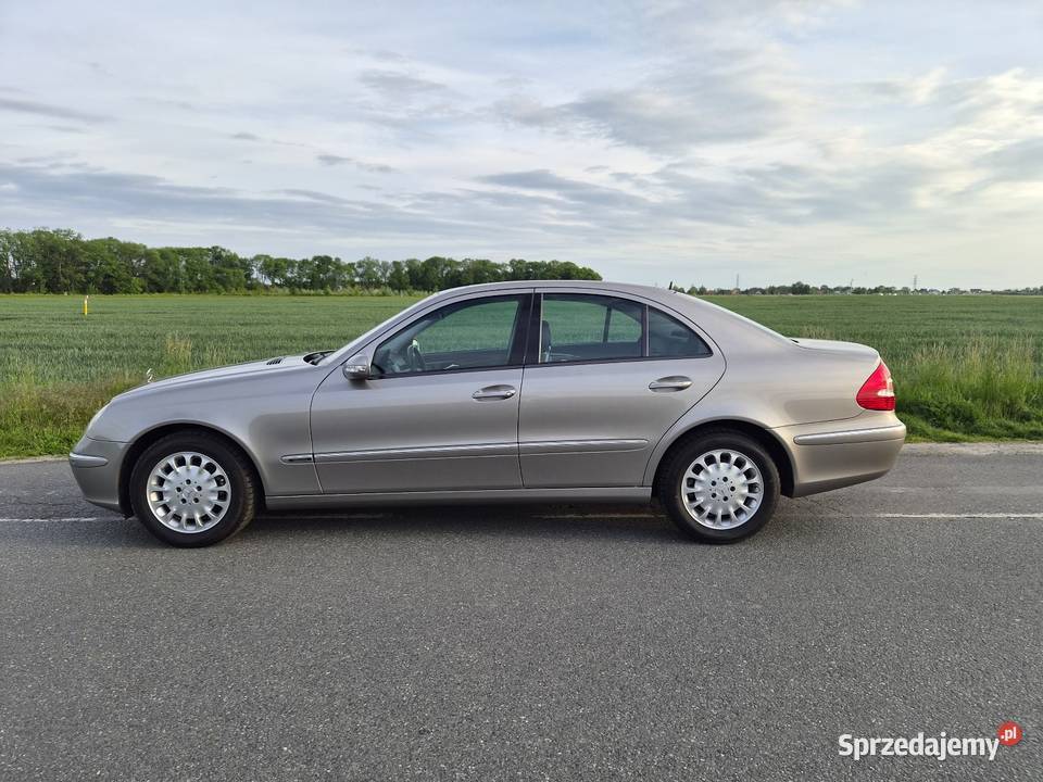 Mercedes E280CDI 32 R6 1 właściciel 95 tysięcy Rok produkcji 2004 Wrocław sprzedam