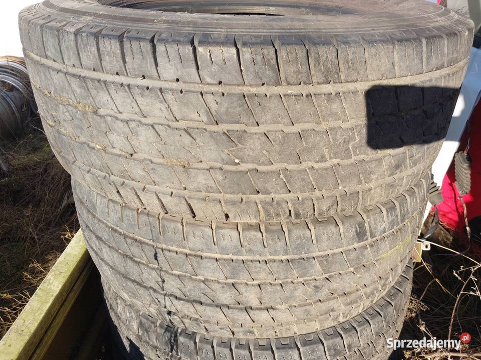 Opony całoroczne 26570 r17 kpl Samochodowe