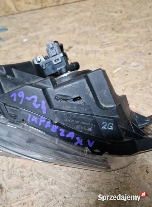 Subaru XV lampa reflektor prawy przód przód Lampy przednie Złotoryja