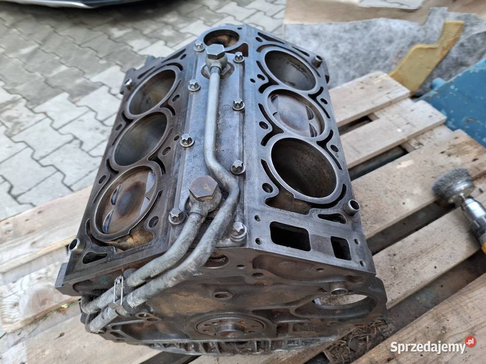 Opel Omega B FL Lift 30 MV6 Łapa Silnika