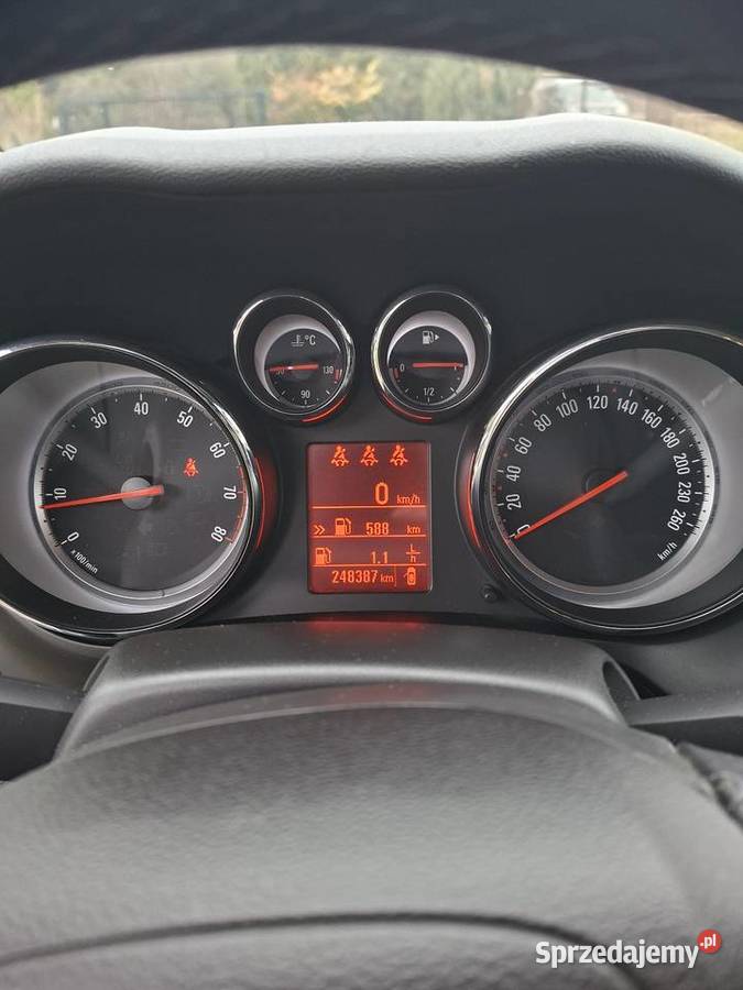 Sprzedam Opel Zafira 14 C 2016 Żyrardów