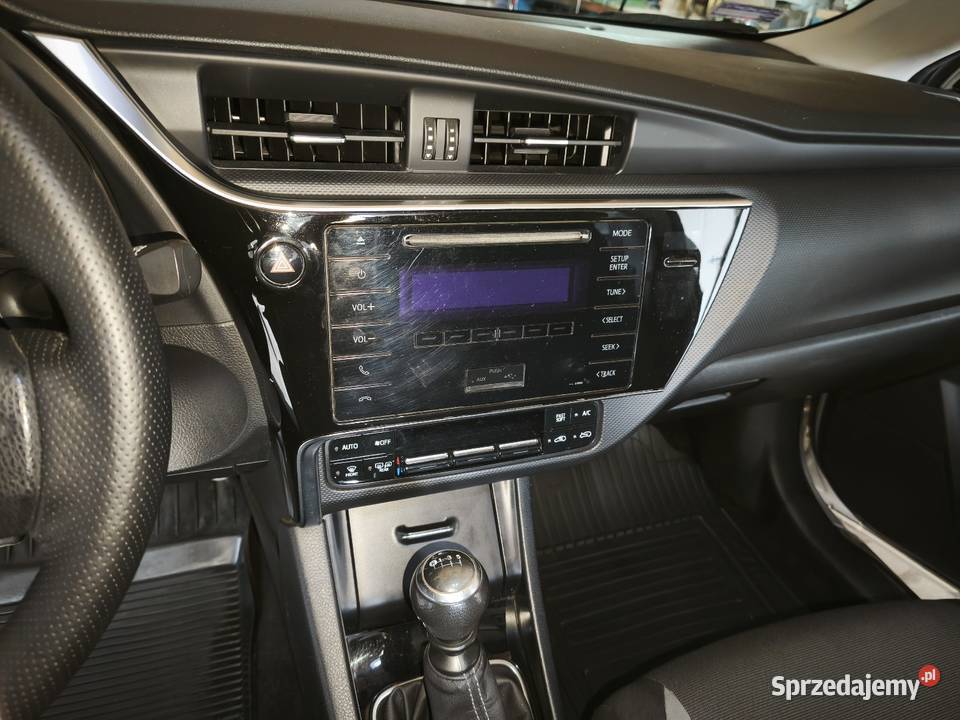 Toyota Auris 2016 16 LPG Rok produkcji 2016 Częstochowa sprzedam