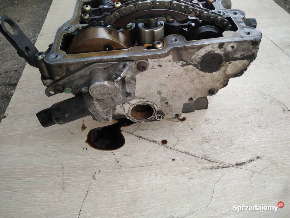Głowica 06B103373AM wałki rozrządu Audi A4 B6 20 Głowice cylindrów Krośniewice