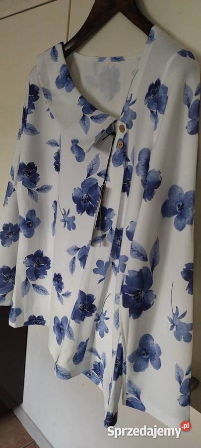 Bluzka w kolorze białym w granatowe kwiatki lubelskie Lublin
