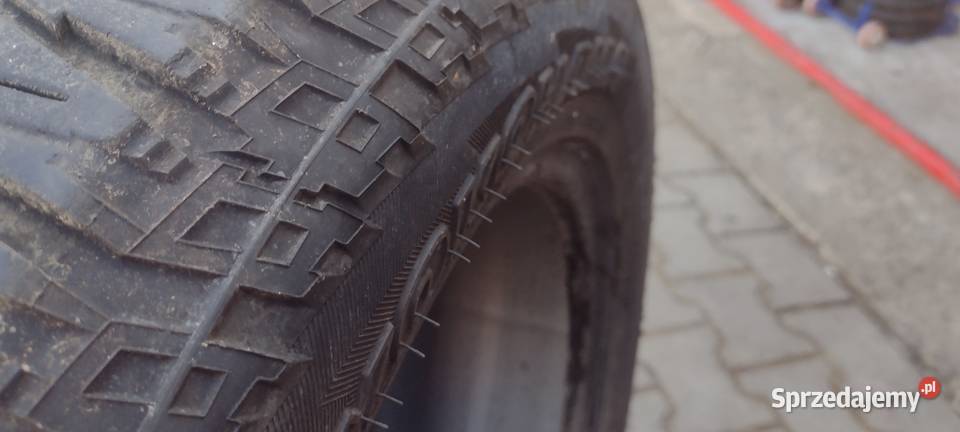 2 opony 2456018 yokohama zima małopolskie Kraków sprzedam