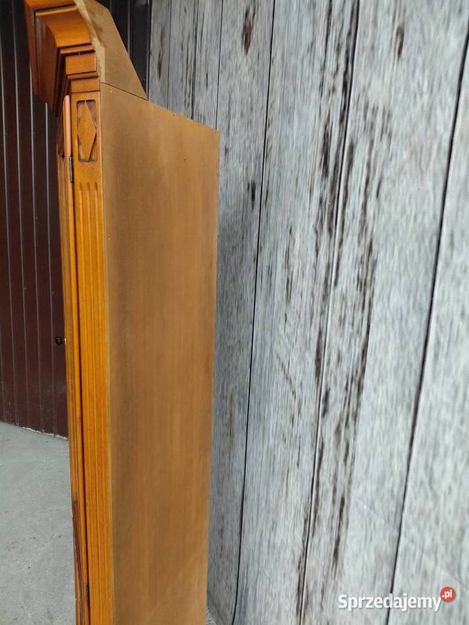 ładna przeszklona witryna narożnikowa SELVA 308 Kredensy i witryny Byczyna sprzedam