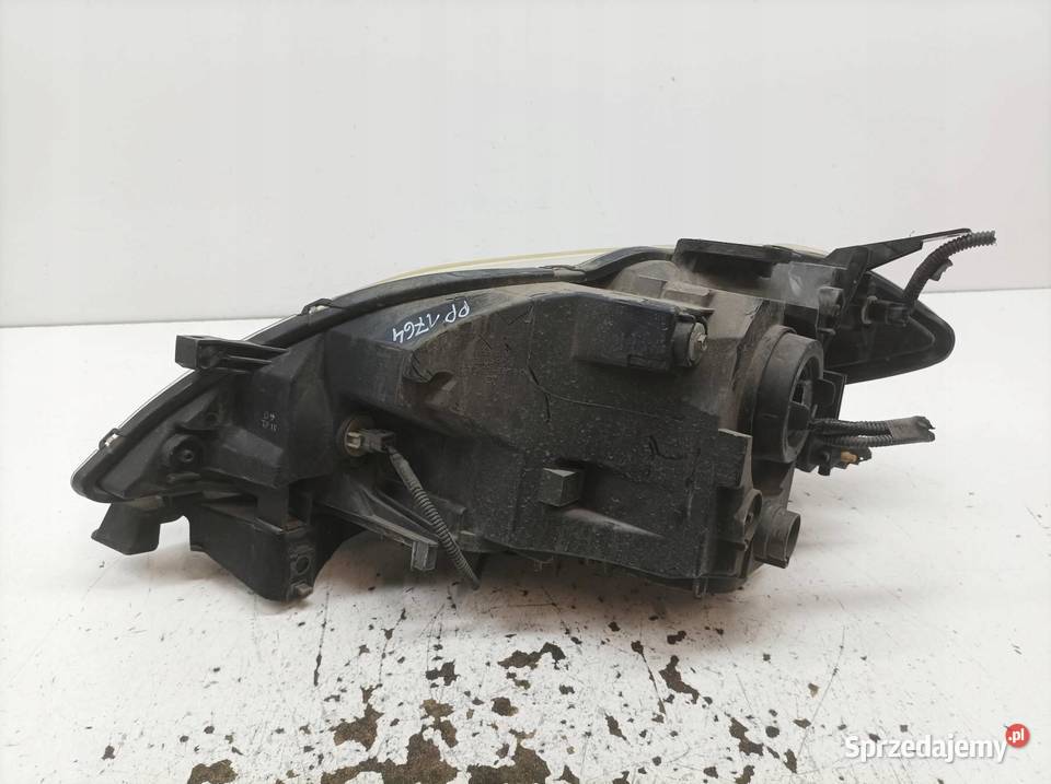 LAMPA PRZÓD PRAWA Honda FRV I 20042009