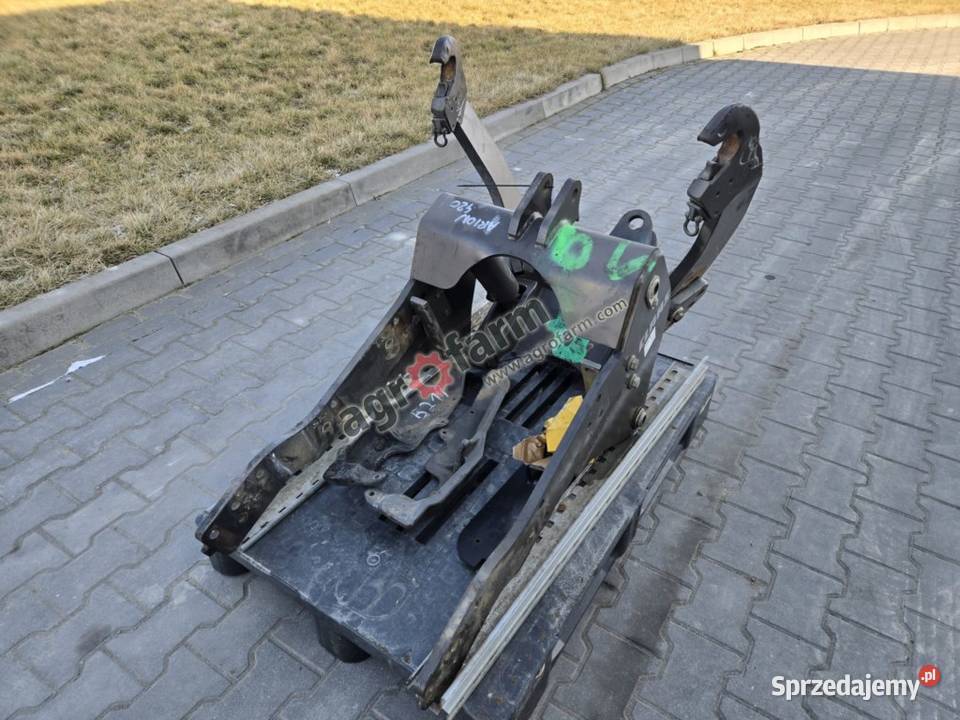 TUZ przedni podnośnik Claas Arion 420 Części i osprzęt rolniczy Byków