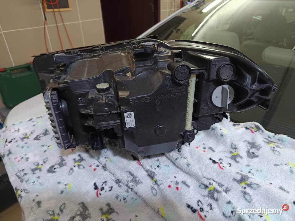BMW g30 g31 reflektor przód prawy 743920801 Pruszków
