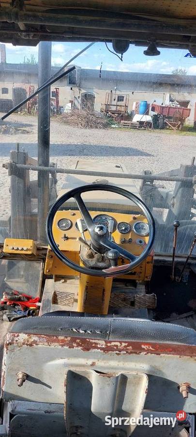 Ursus 1004 z turem Września