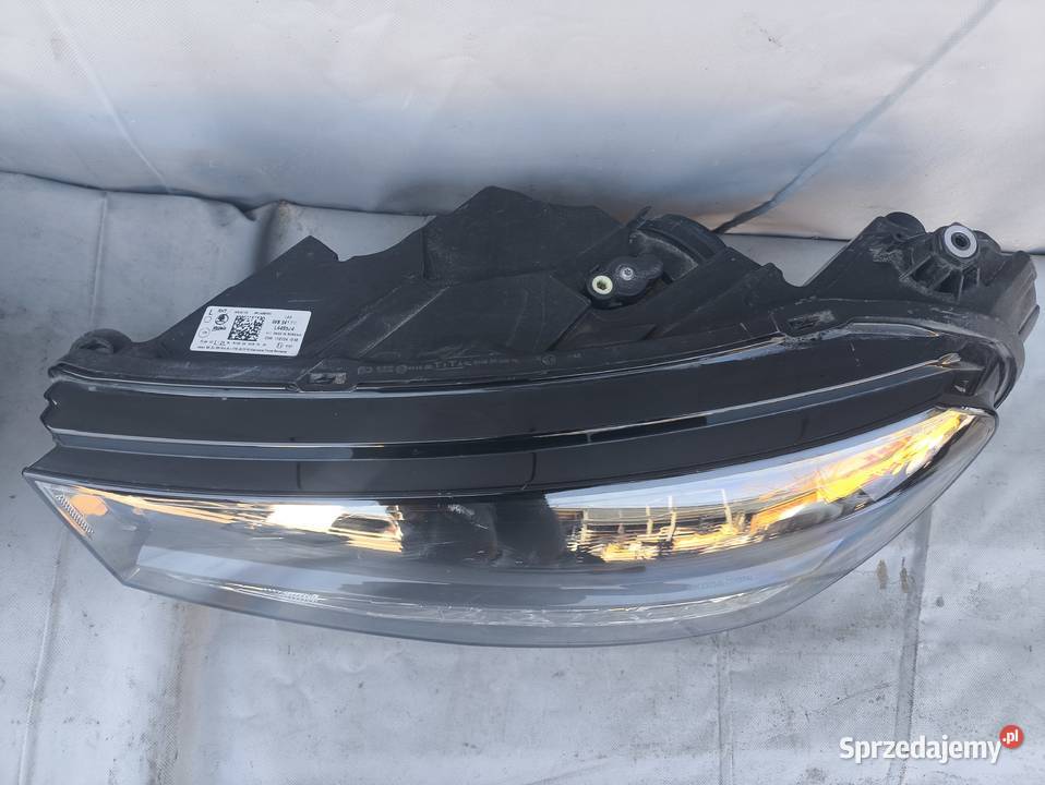 SKODA FABIA IV 4 LAMPA LEWA PRZEDNIA REFLEKTOR osobowe Lampy przednie Radom