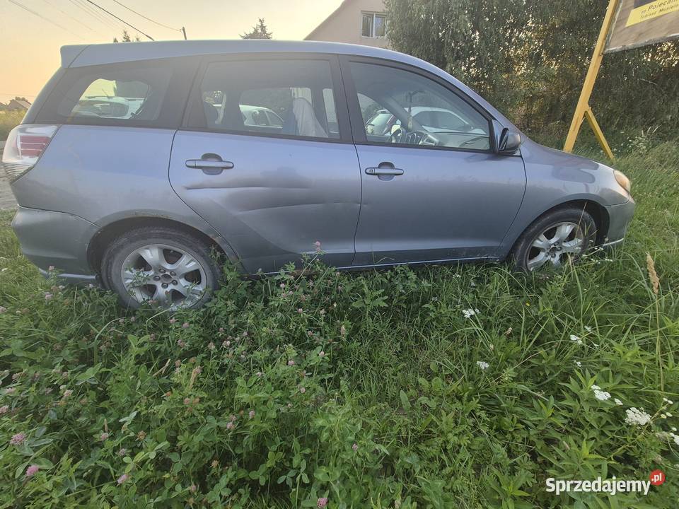 Toyota Matrix sprzedaż na czesci calosc 1800KM