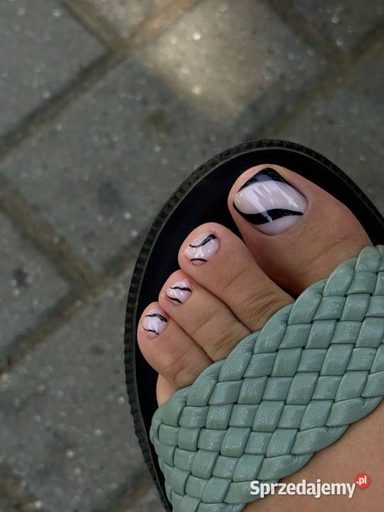 Manicure Pedicure kobiecy musthave w każdej Katowice sprzedam