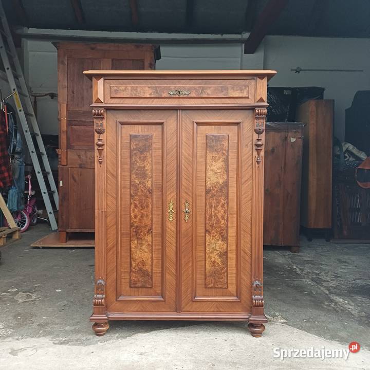 Eklektyczna Pensjonarka Bieliźniarka Antyk