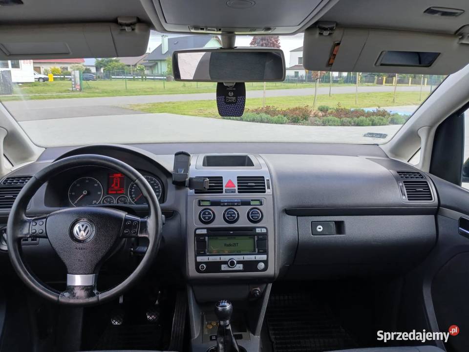 VW Touran 2007 19 TDI 105 Manualna skrzynia Touran Przeworsk