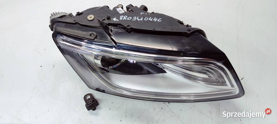 REFLEKTOR LAMPA PRAWY PRZÓD XENON LED AUDI Q5 8R osobowe Przystajń