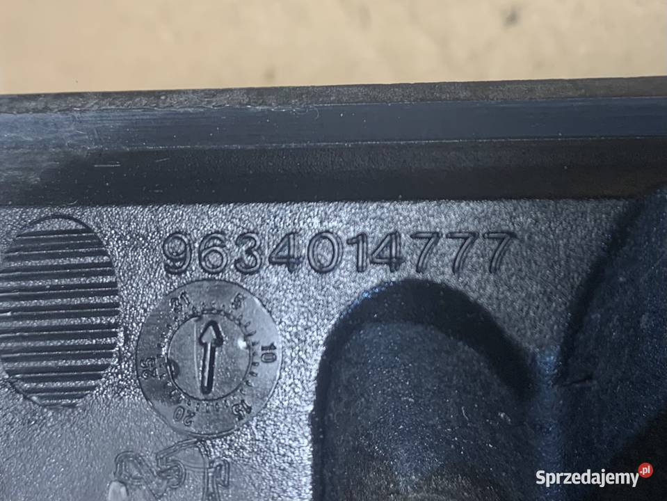 Emblemat znaczek grill 9634014777 peugeot 307 sprzedam