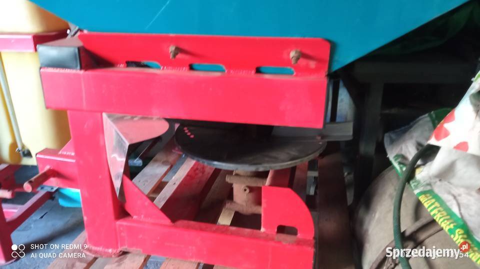 Sprzedam rozsiewacz nawozów