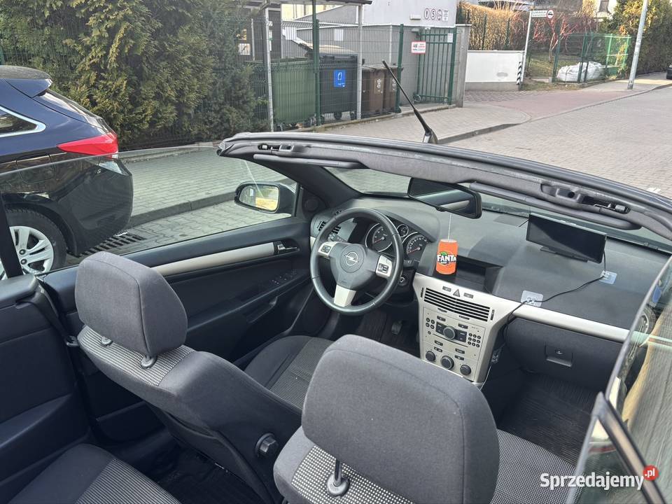 Opel Astra H cabrio 16 benzyna 2007 kabriolet Astra