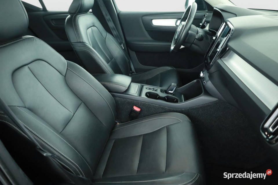 Volvo XC40 D4 AWD Bielany Wrocławskie
