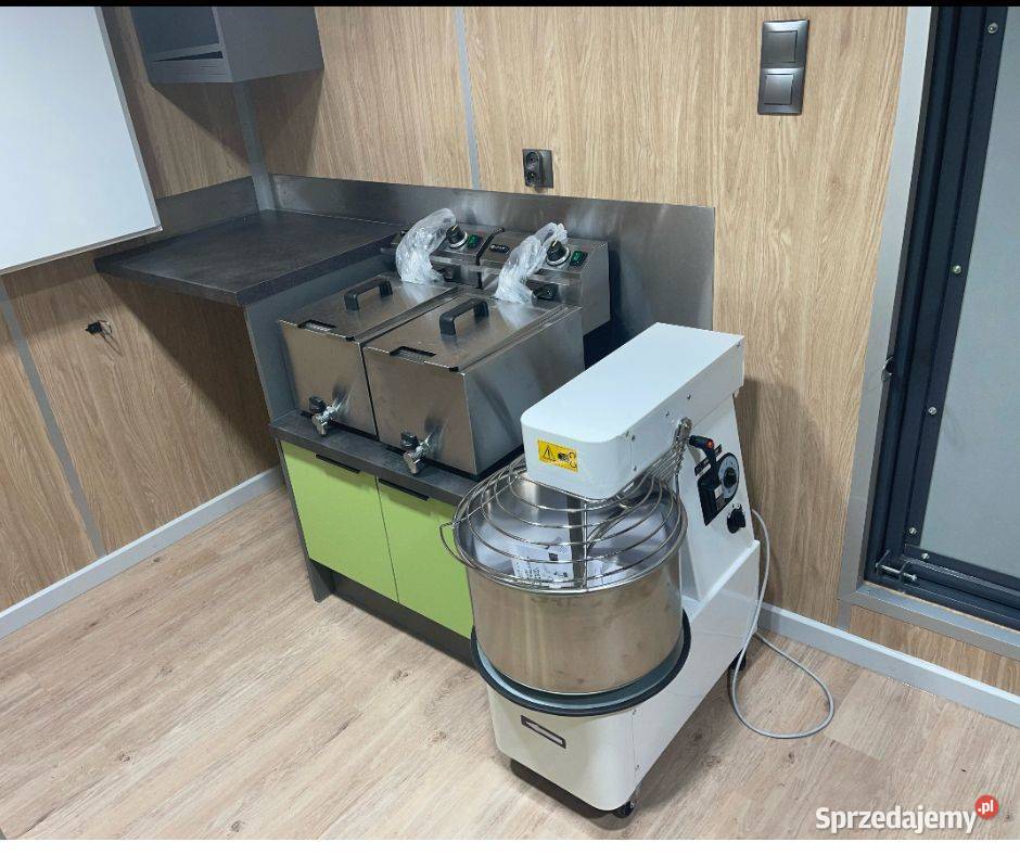 Przyczepa gastronomiczna food truck Warszawa