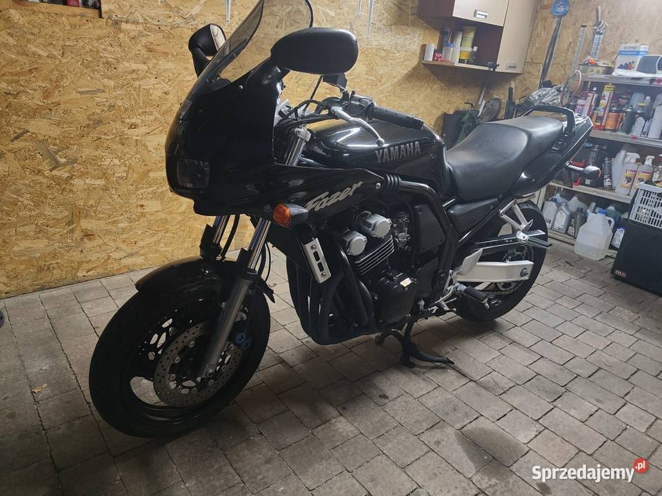 Yamaha Fazer 2001 cała w orginale czarny Leszno sprzedam