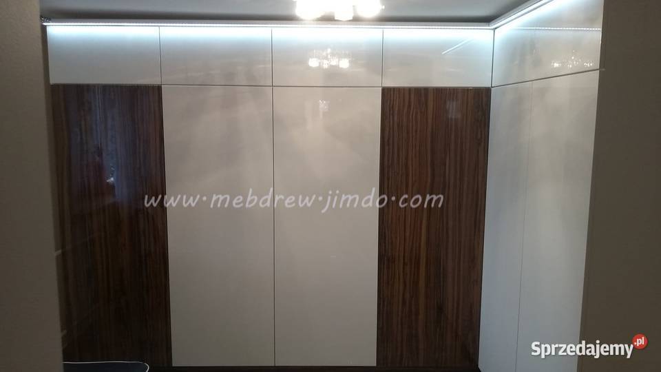 Szafy łóżka meble kuchenne regały stolarz Tokarnia