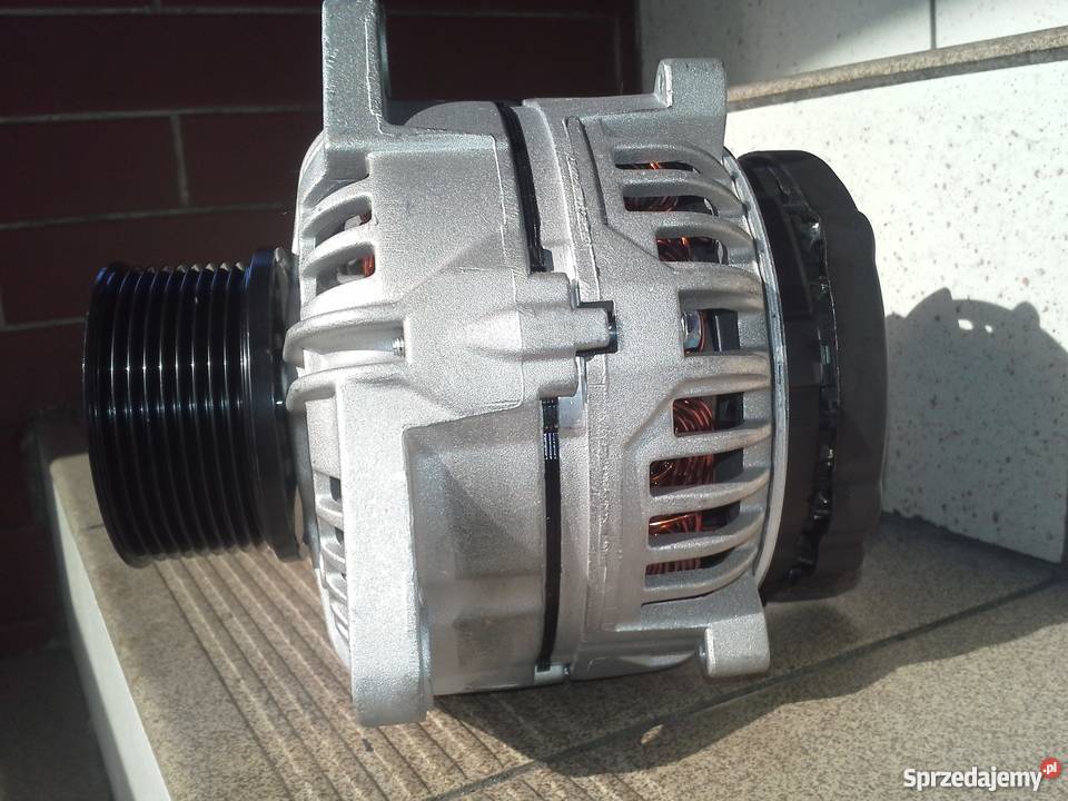Alternator 12V 150A claas clark BOSCH 0124615030 Kłobuck