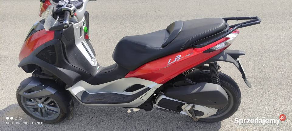 PIAGGIO MP 3 Youbank 125 przebieg 28 000 2011 Sianów