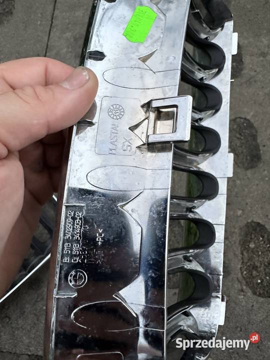BMW X3 E83 przedlift Grill Atrapa Nerki oryginał Atrapy sprzedam