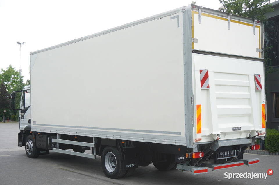 Iveco Eurocargo 12210 Kontener 18 EPAL 130 Winda manualna
