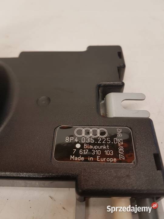 WZMACNIACZ ANTENY AUDI A3 LIFT 8P4035225D Przystajń