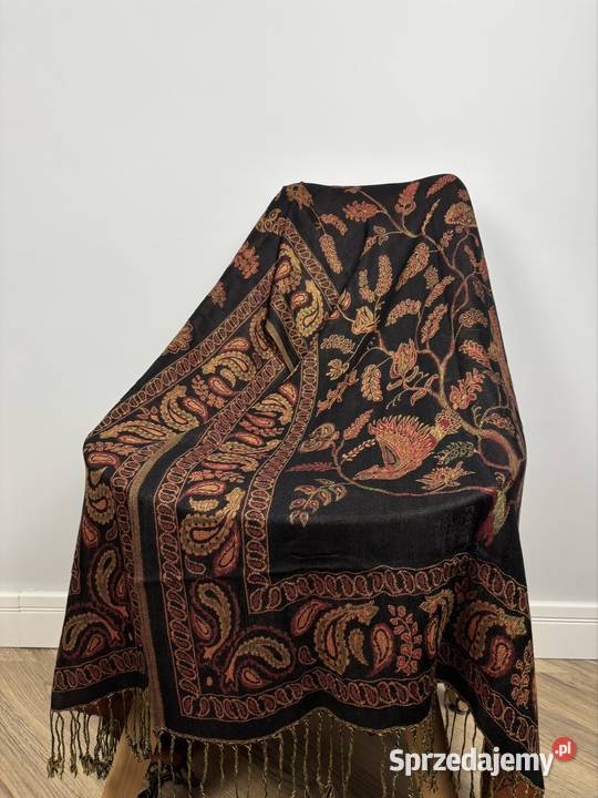Elegant Paisley Shawl Elegancki Szal w Paisley