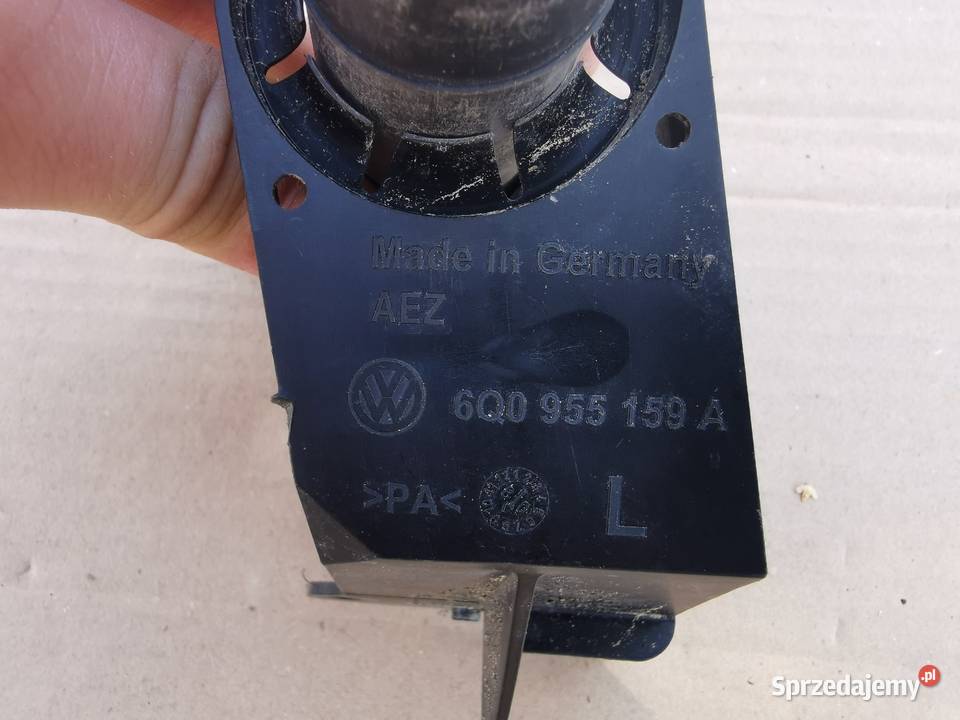 Spryskiwacz lampy vw polo 9N 4 IV lift 0609 lewy Części Sieraków